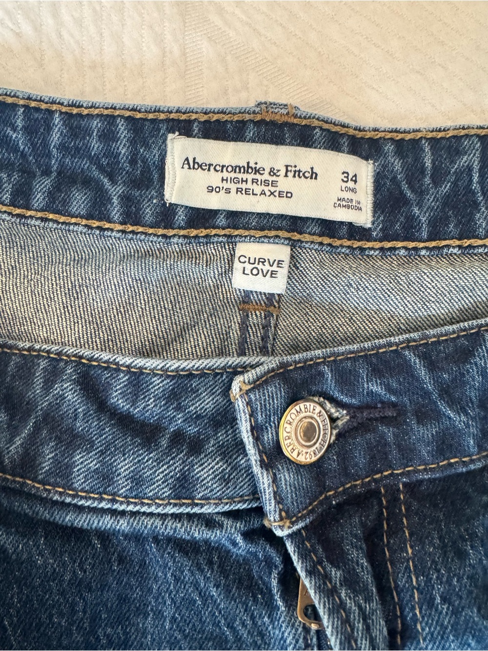 Abercrombie & Fitch High Rise 90s Relaxed Curve Love Jeans Size 34